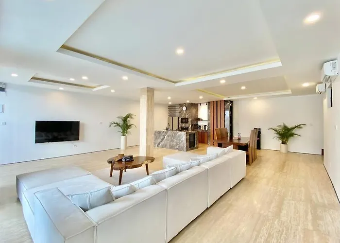 Brand New 5 Bedroom Balangan * ウルワツ